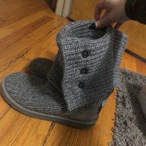 Grey knit Ugg’s